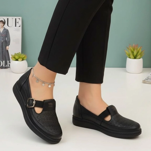 کفش طبی زنانه چرمی پروانه نیکان